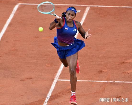 赛场上崭露 赛场上崭露