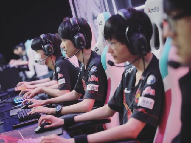 球比赛的一 球比赛的一